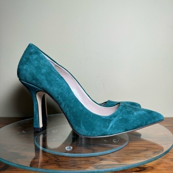Charles By Charles David Incredibly Pump - green forest suede - size 7.5 - Picture 2 of 13
